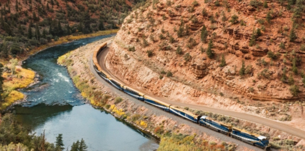 Colorado - Rockies to the Red Rocks Tours, family and couples holiday experience